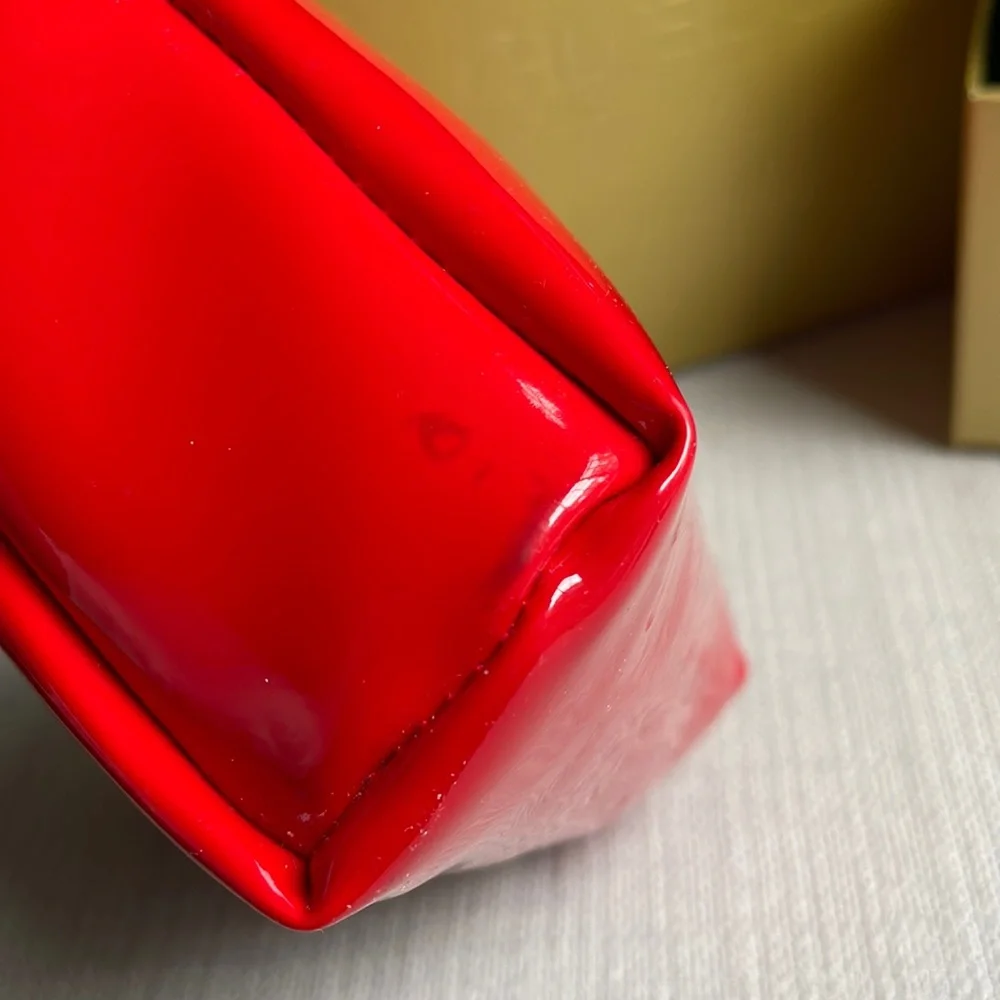 Shiseido travel sized products with makeup pouch and gift box